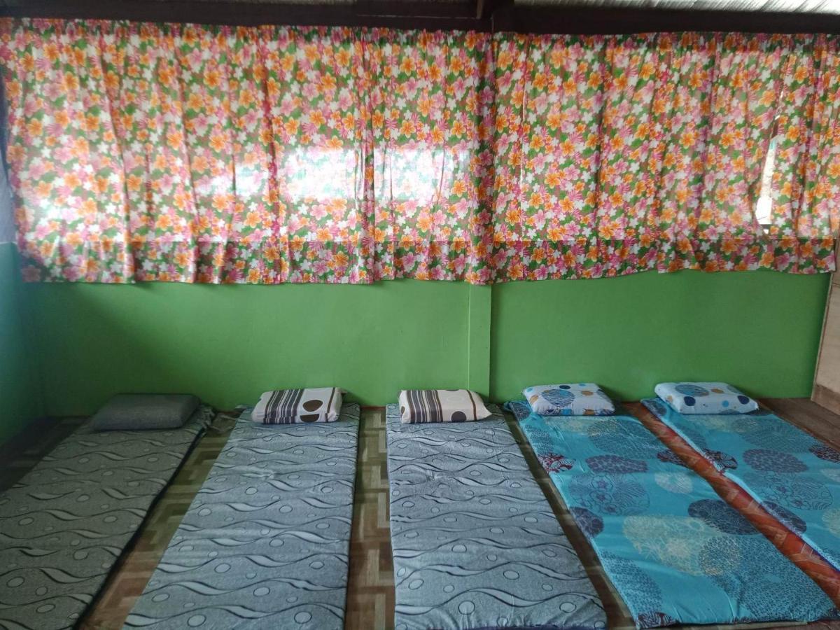 Roca'S Homestay Backpackers Chalet Batuan Екстериор снимка