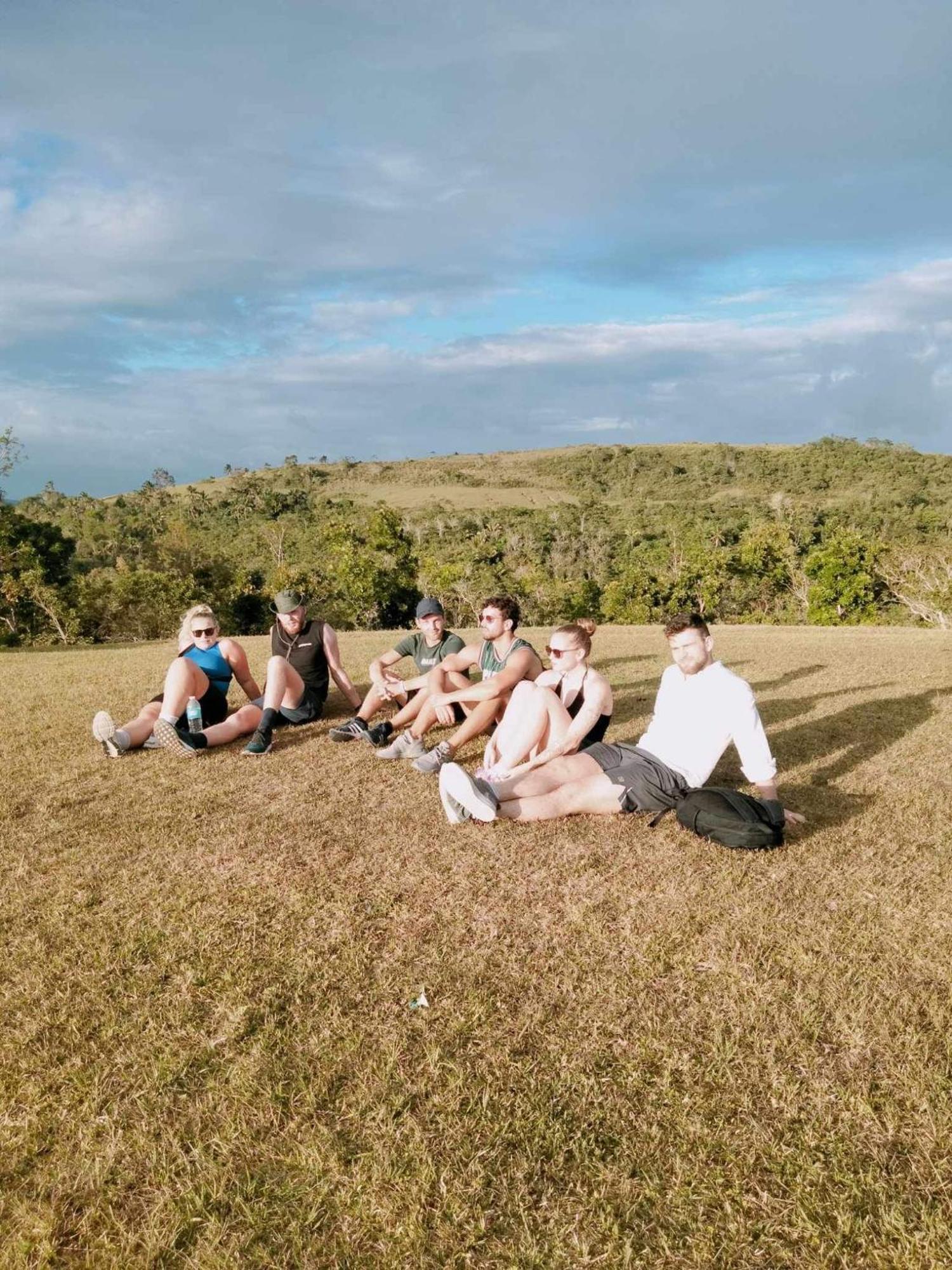 Roca'S Homestay Backpackers Chalet Batuan Екстериор снимка