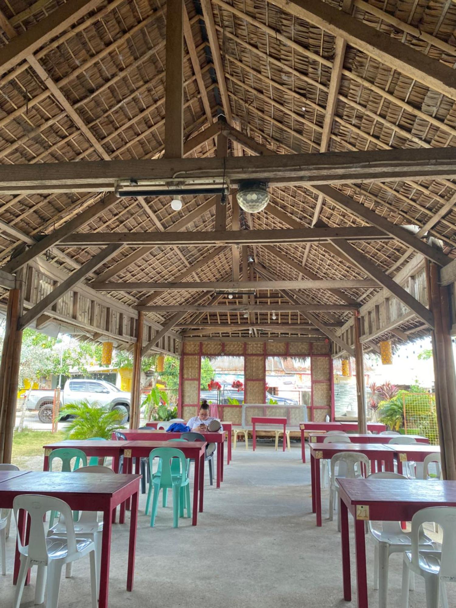 Roca'S Homestay Backpackers Chalet Batuan Екстериор снимка